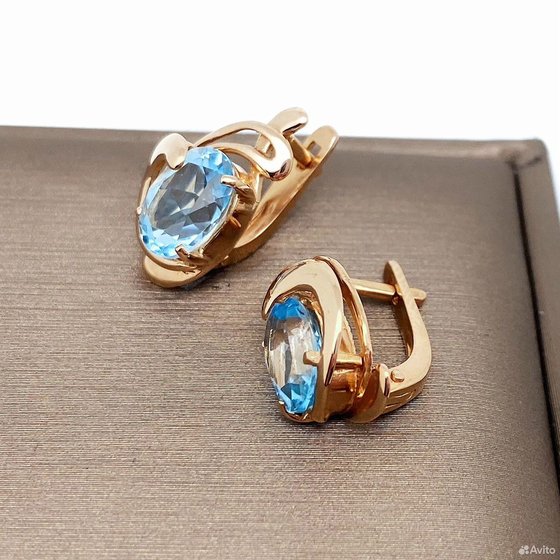 Золотые серьги с камнями 585пр. вес: 4,73гр