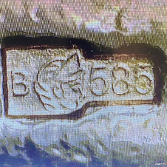Золотые серьги с камнями 585пр. вес: 4,39гр