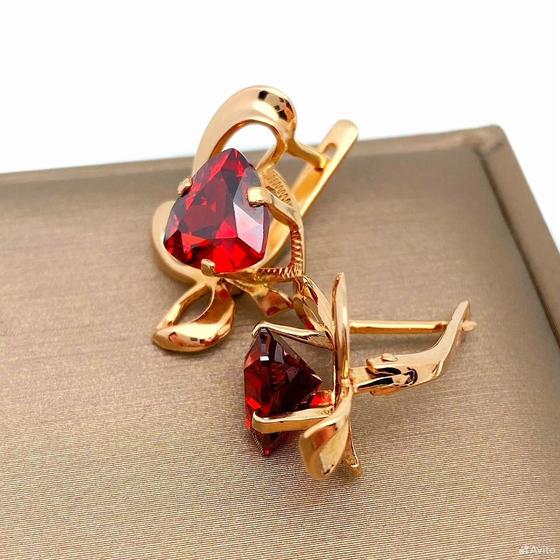 Золотые серьги с камнями 585пр. вес: 5,95гр