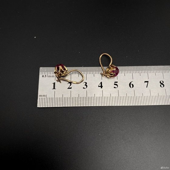 Золотые серьги с камнями 583пр. вес: 2,84гр