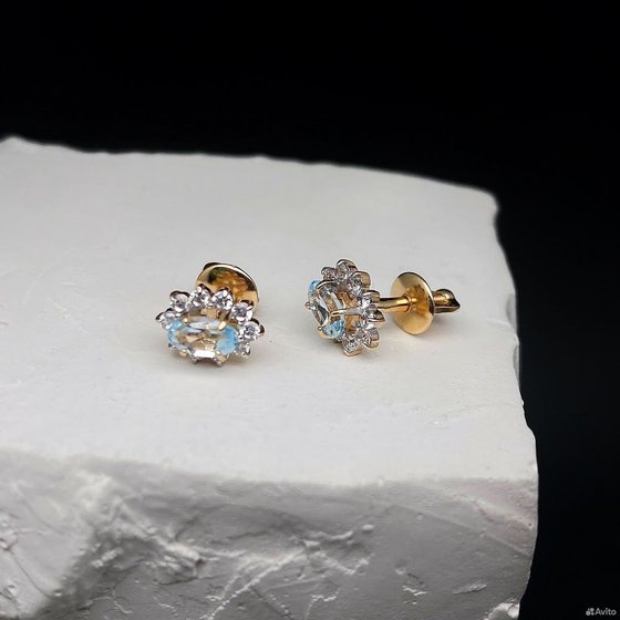 Золотые серьги с камнями 585пр. вес: 1,66гр