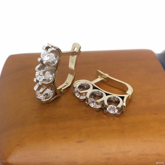 Золотые серьги с камнями 585пр. вес: 4,40гр