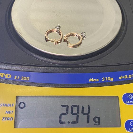 Золотые серьги с бриллиантами 585пр. вес: 2,94гр