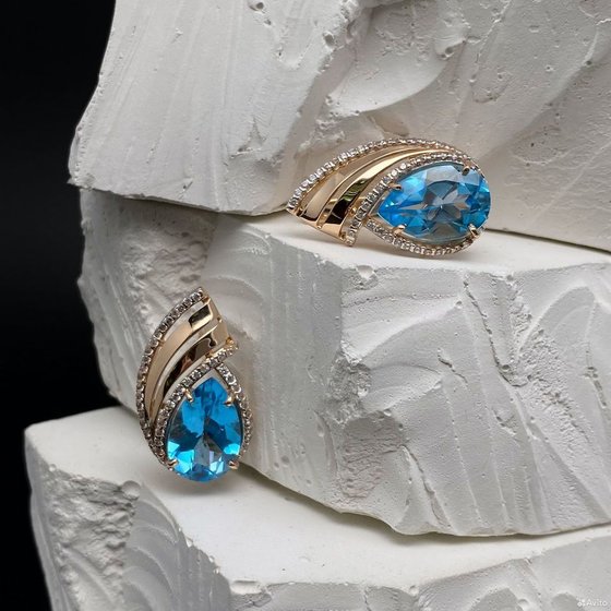 Золотые серьги с камнями 585пр. вес: 5,97гр