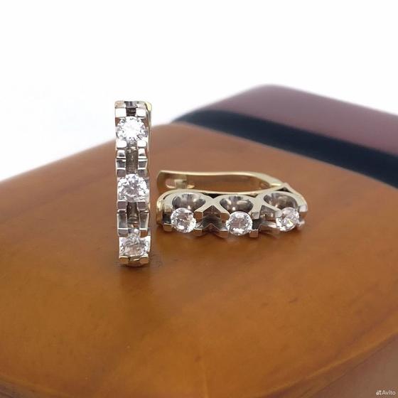 Золотые серьги с камнями 585пр. вес: 4,40гр