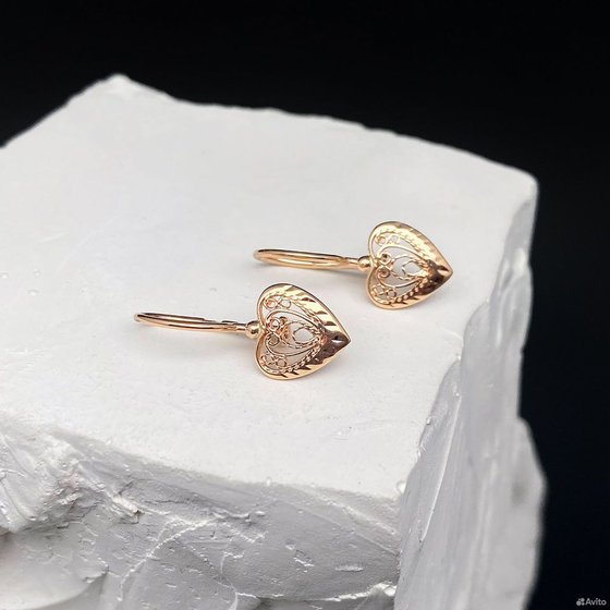 Золотые серьги 375пр. вес: 1,11гр