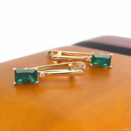 Золотые серьги с бриллиантами 585пр. вес: 1,53гр