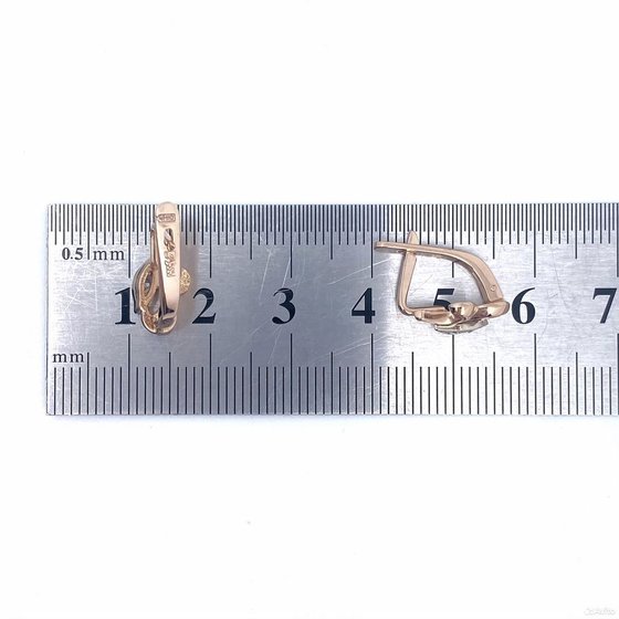 Золотые серьги с бриллиантами 585пр. вес: 2,94гр