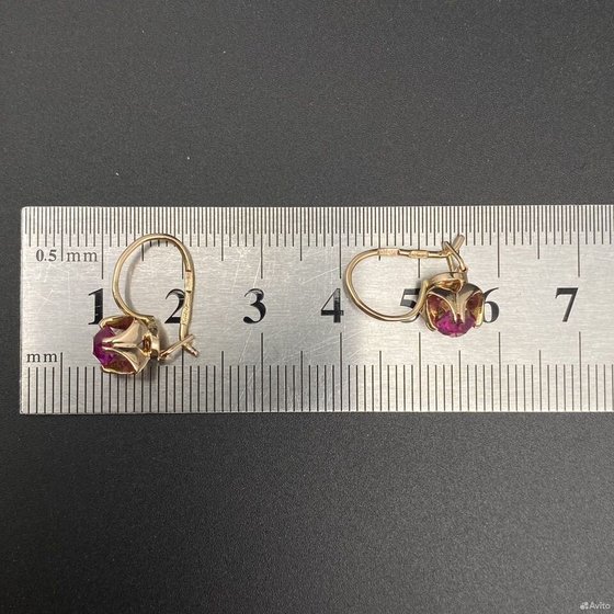 Золотые серьги с камнями 583пр. вес: 3,22гр