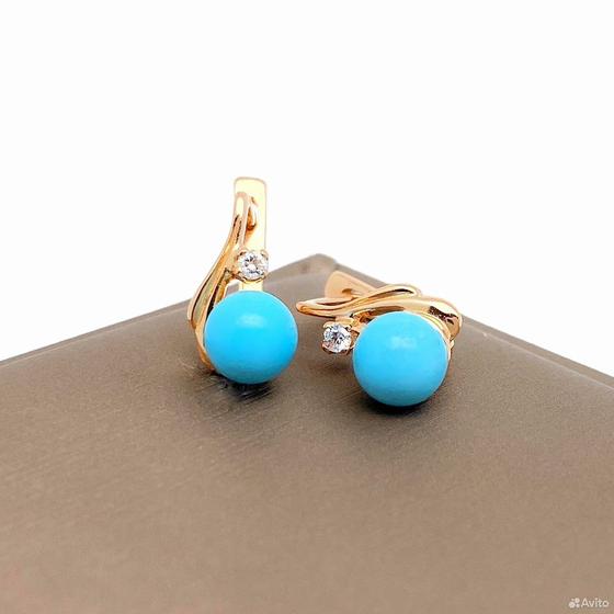 Золотые серьги с камнями 585пр. вес: 2,70гр
