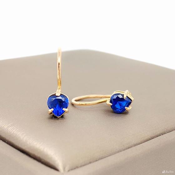 Золотые серьги с камнями 585пр. вес: 1,70гр