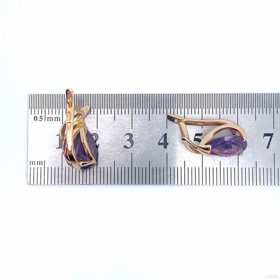 Золотые серьги с камнями 585пр. вес: 5,45гр