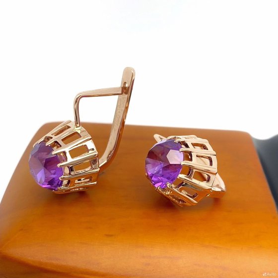 Золотые серьги с камнями 583пр. вес: 7,15гр