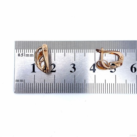 Золотые серьги 585пр. вес: 1,52гр