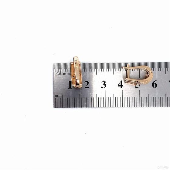 Золотые серьги с бриллиантами 585пр. вес: 4,93гр