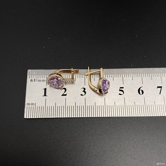 Золотые серьги с камнями 585пр. вес: 2,88гр
