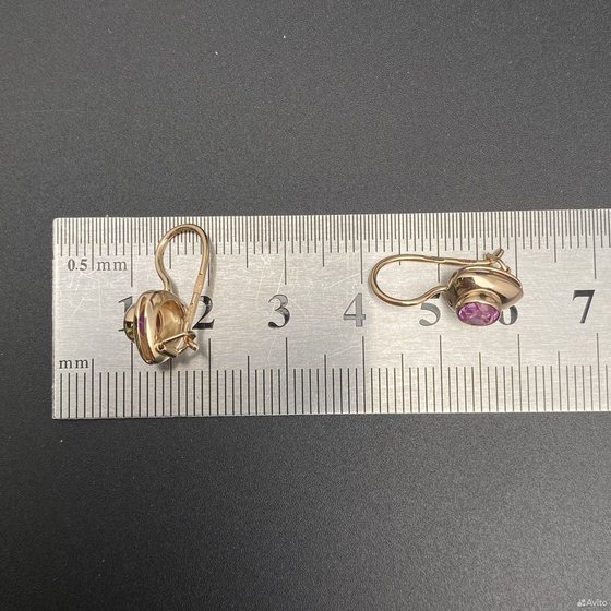 Золотые серьги с камнями 585пр. вес: 2,46гр