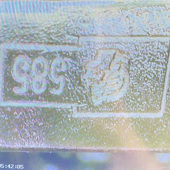 Золотые серьги с камнями 585пр. вес: 4,40гр