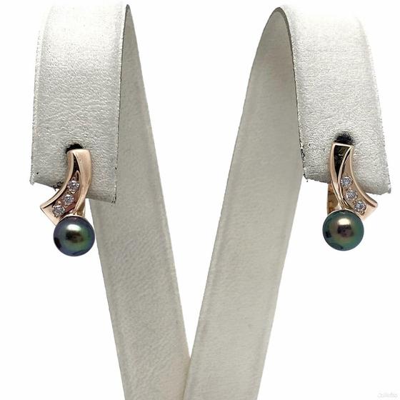 Золотые серьги с камнями 585пр. вес: 3,45гр