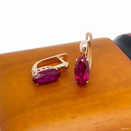 Золотые серьги 585пр. вес: 3,17гр