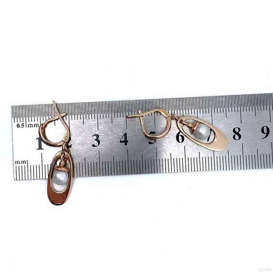 Золотые серьги с камнями 585пр. вес: 4,21гр