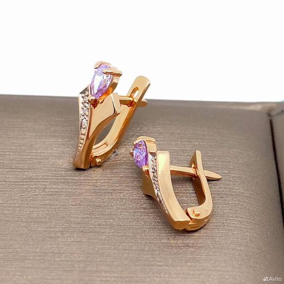 Золотые серьги с камнями 585пр. вес: 2,94гр