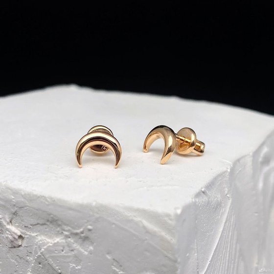 Золотые серьги 585пр. вес: 0,90гр