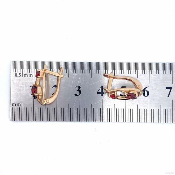 Золотые серьги с камнями 585пр. вес: 3,65гр