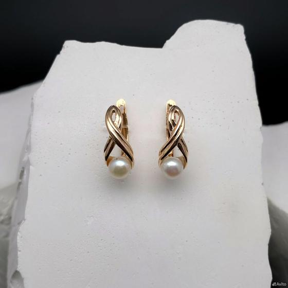 Золотые серьги с камнями 585пр. вес: 3,39гр