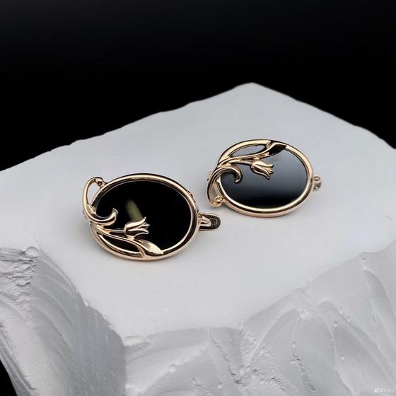 Золотые серьги с камнями 585пр. вес: 7,92гр