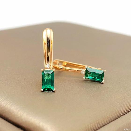 Золотые серьги с бриллиантами 585пр. вес: 1,53гр