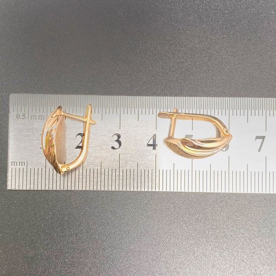 Золотые серьги 585пр. вес: 4,67гр