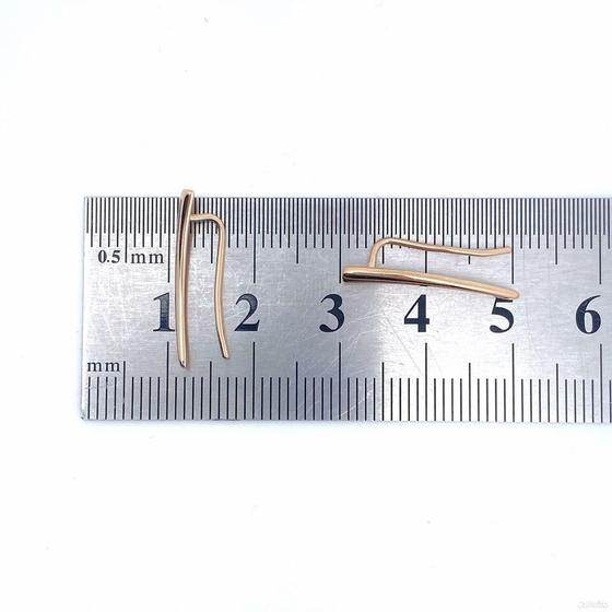 Золотые серьги 585пр. вес: 0,99гр