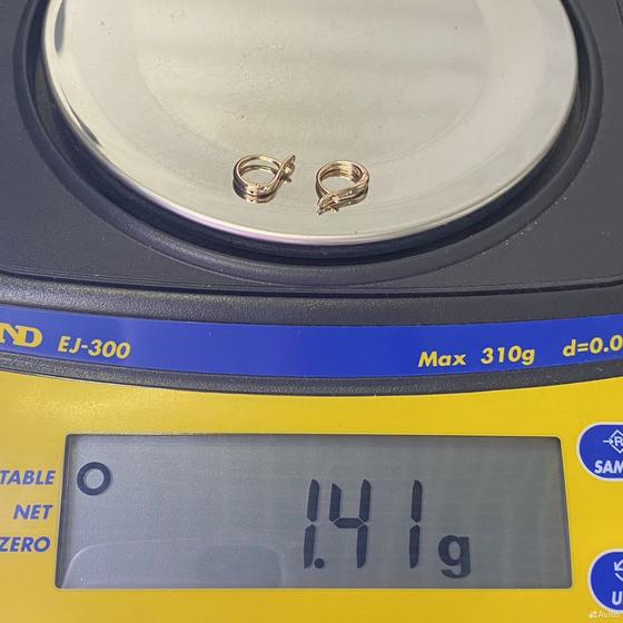 Золотые серьги 585пр. вес: 1,41гр
