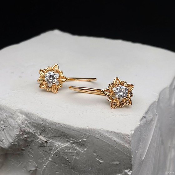 Золотые серьги с камнями 583пр. вес: 1,96гр