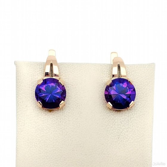 Золотые серьги с камнями 585пр. вес: 6,10гр