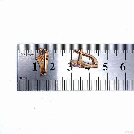 Золотые серьги с камнями 585пр. вес: 2,94гр