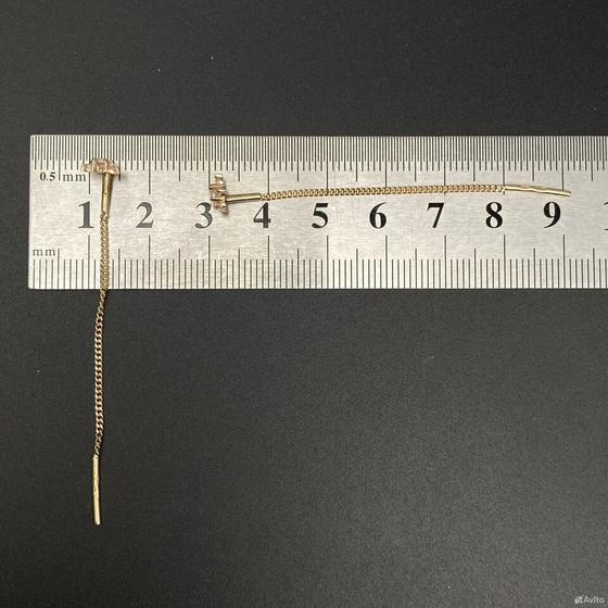 Золотые серьги с камнями 585пр. вес: 1,34гр