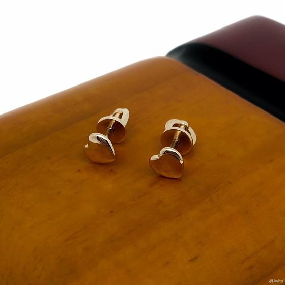 Золотые серьги 585пр. вес: 0,97гр