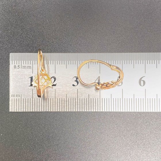 Золотые серьги 583пр. вес: 2,29гр