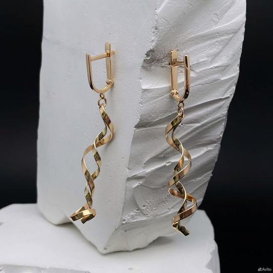 Золотые серьги 585пр. вес: 3,31гр