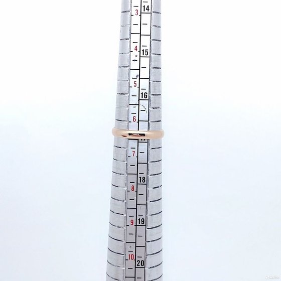 Золотое кольцо 585пр. вес: 1,50гр. размер: 16,8
