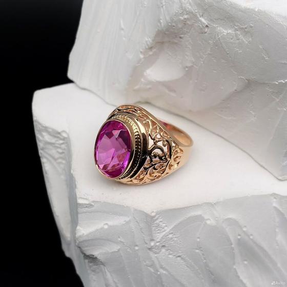 Золотое кольцо с камнем 583пр. размер: 18,8