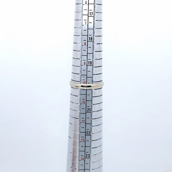 Золотое кольцо 585пр. вес: 2гр. размер: 20