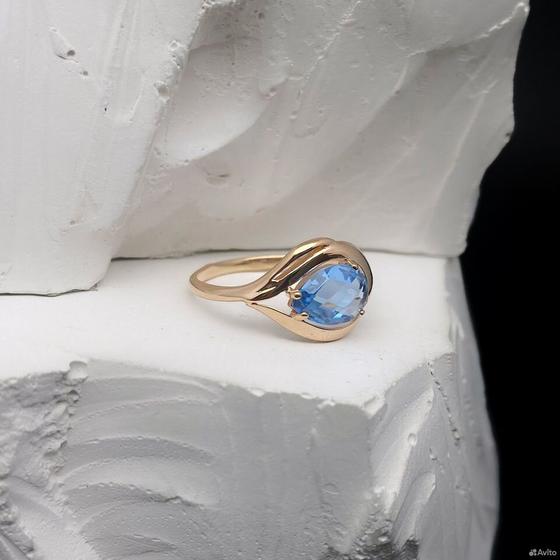 Золотое кольцо с камнем 585пр. размер: 16,8