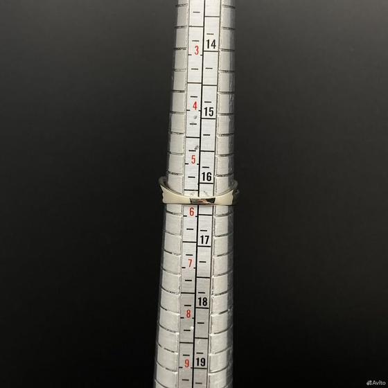 Золотое кольцо с бриллиантами 585пр. размер: 16,3