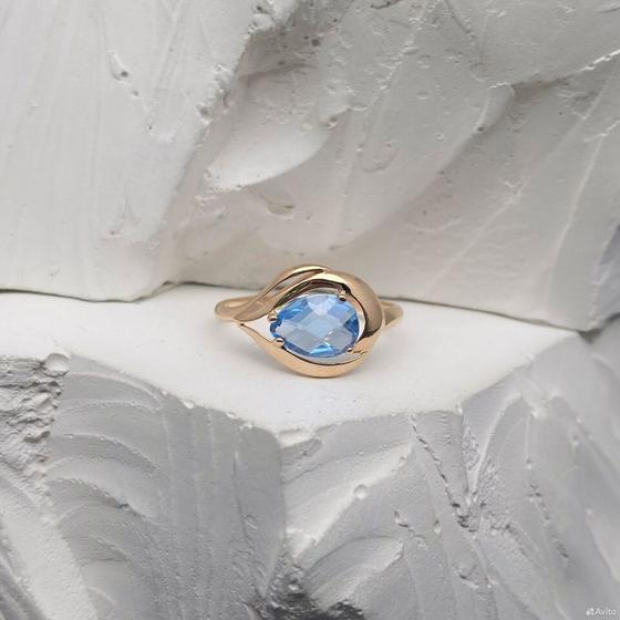 Золотое кольцо с камнем 585пр. размер: 16,8