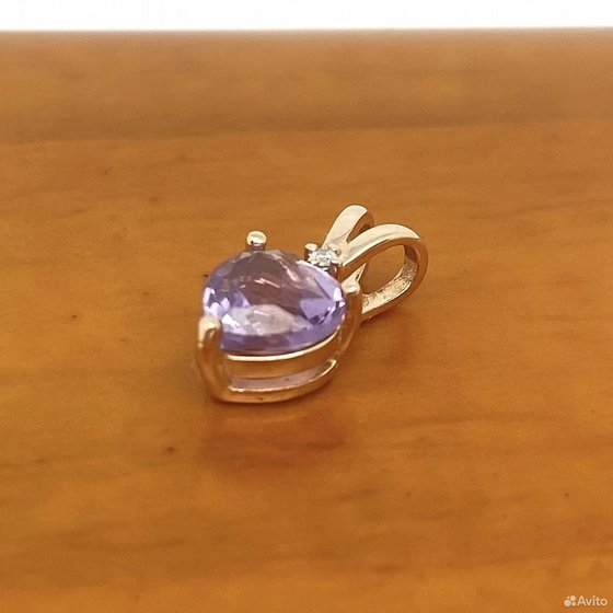 Золотая подвеска с бриллиантом 585пр. вес: 0,48гр