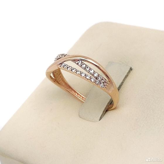Золотое кольцо с камнями 585пр. размер: 16,3