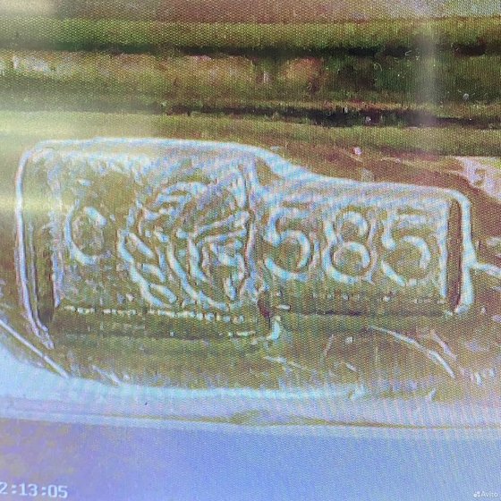Золотое кольцо с камнями 585пр. размер: 17,5